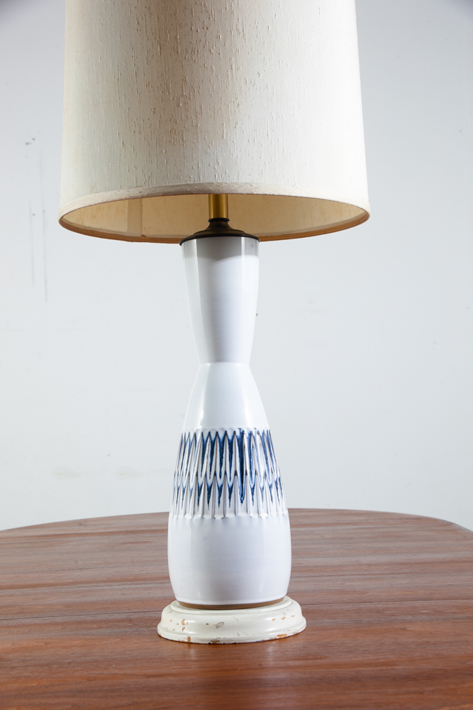 Mid Century Modern Table Lamp Ceramic Studio Blue White Vintage Lighting Light - Image 2