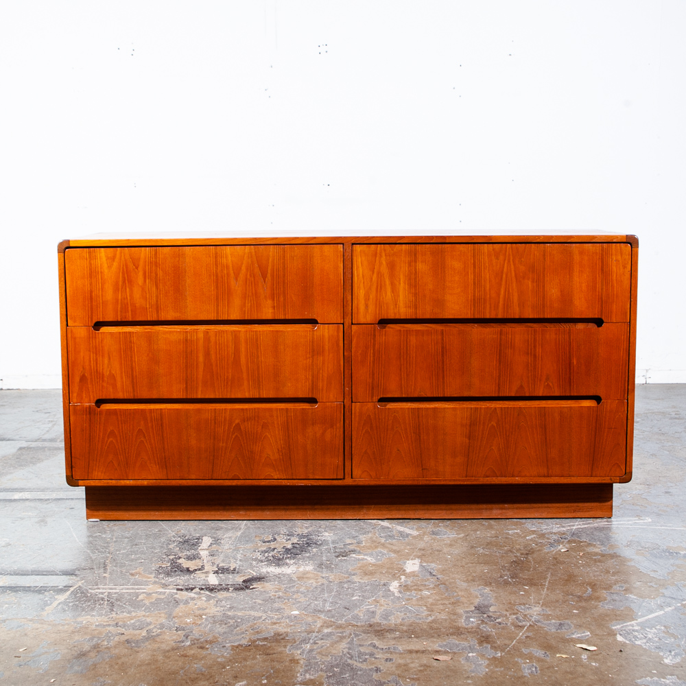 Mid Century Danish Modern Dresser Credenza 6 Drawer Teak Vintage Denmark Low Mcm Lowboy