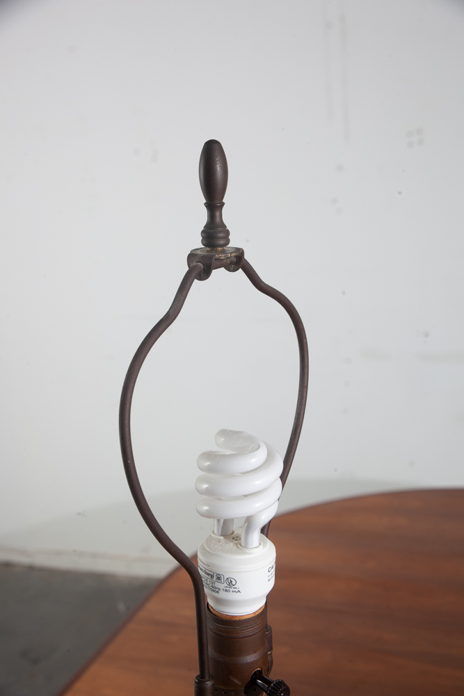 Mid Century Modern Table Lamp Ceramic Studio Blue White Vintage Lighting Light - Image 10