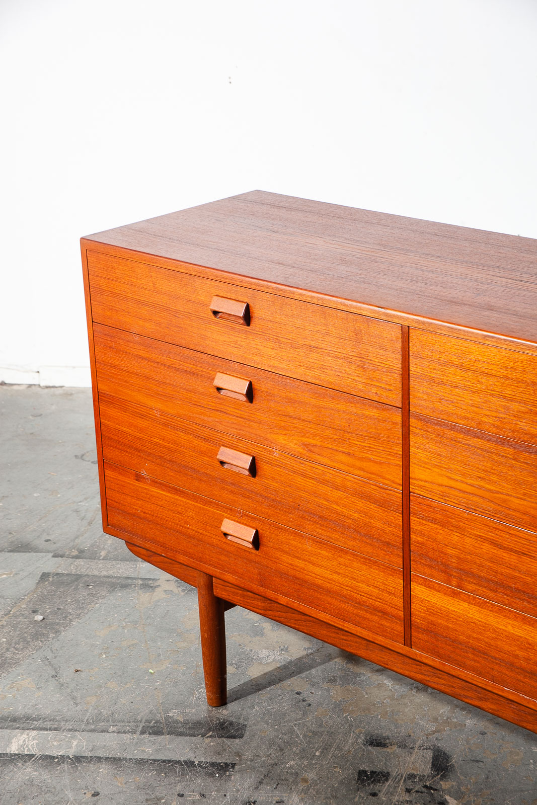 Mid Century Danish Modern Dresser Credenza Teak Borge Mogensen Soborg 8 Drawer - Image 6