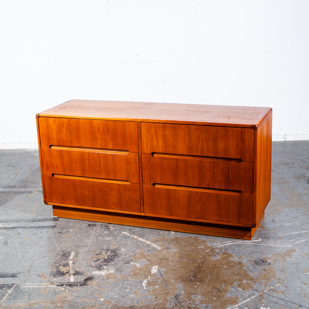 Mid Century Danish Modern Dresser Credenza 6 Drawer Teak Vintage Denmark Low Mcm Lowboy - Image 3