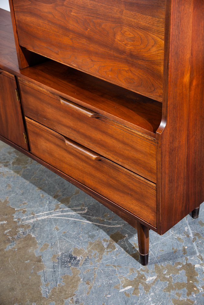 Mid Century Modern Room Divider Wall Unit Credenza Cabinet Walnut Vintage Danish Fold Down Desk - Image 7