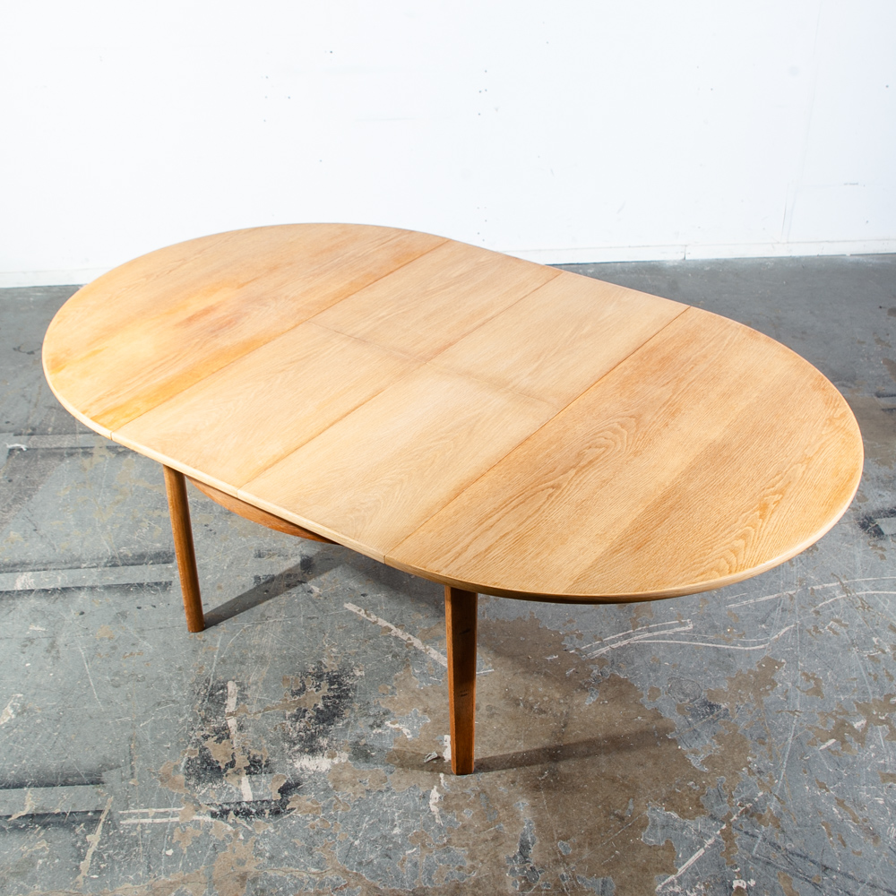 Mid Century Danish Modern Dining Table Oak Round Denmark Butterfly leaf x2 Mcm - Image 3