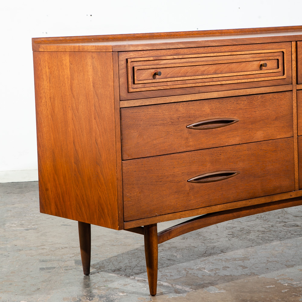 Mid Century Modern Dresser Credenza Broyhill Sculptra Brazilia 6 Drawer Danish Walnut Wood - Image 7
