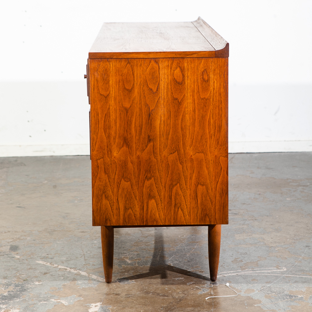 Mid Century Modern Dresser Credenza Broyhill Sculptra Brazilia 6 Drawer Danish Walnut Wood - Image 4