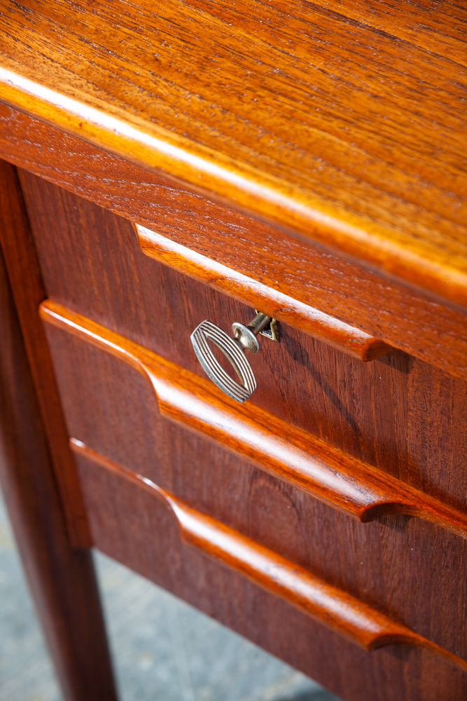 Mid Century Danish Modern Desk Executive Solid Teak Book Shelf Denmark Locking 6 Drawer Floating Office - Image 9