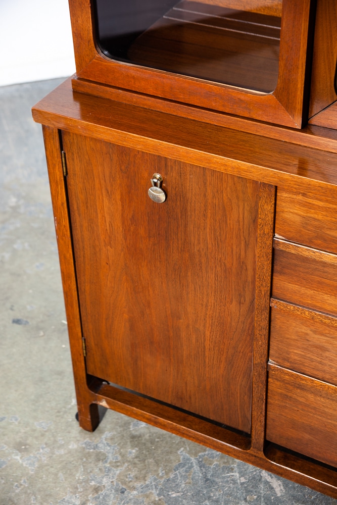 Mid Century Modern China Cabinet Hutch Stanley Walnut Glass Danish Display Wood - Image 9