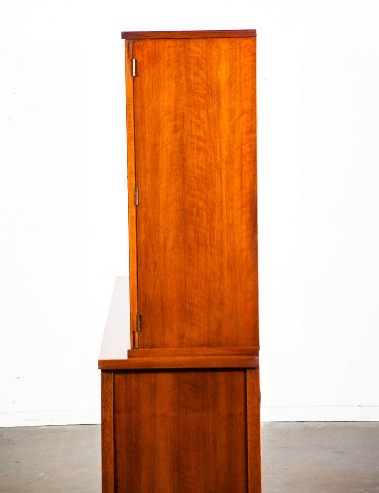 Mid Century Modern China Cabinet Hutch Stanley Walnut Glass Danish Display Wood - Image 7