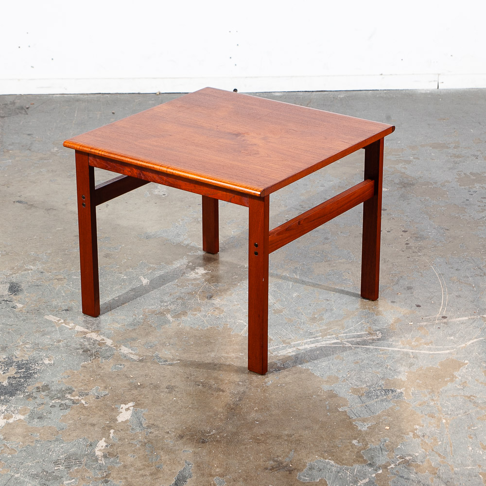 Mid Century Danish Modern End Table Side Square Teak Denmark Illum Wikkelso NM - Image 2