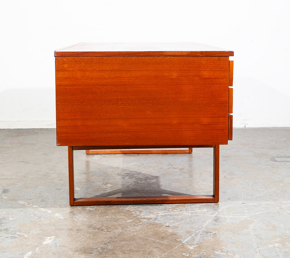 Mid Century Danish Modern Desk Teak Wood Executive Kai Kristiansen Mcm Denmark - Image 7
