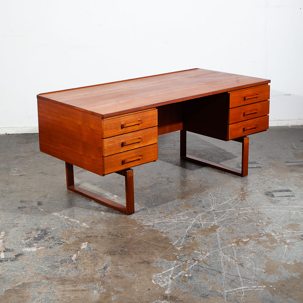 Mid Century Danish Modern Desk Teak Wood Executive Kai Kristiansen Mcm Denmark - Image 6