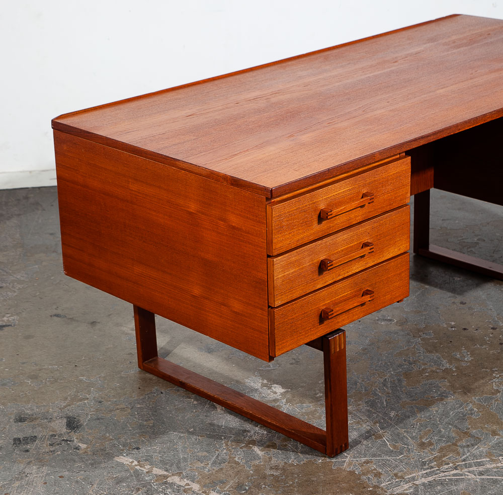 Mid Century Danish Modern Desk Teak Wood Executive Kai Kristiansen Mcm Denmark - Image 9