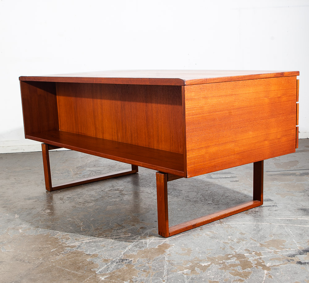 Mid Century Danish Modern Desk Teak Wood Executive Kai Kristiansen Mcm Denmark - Image 5