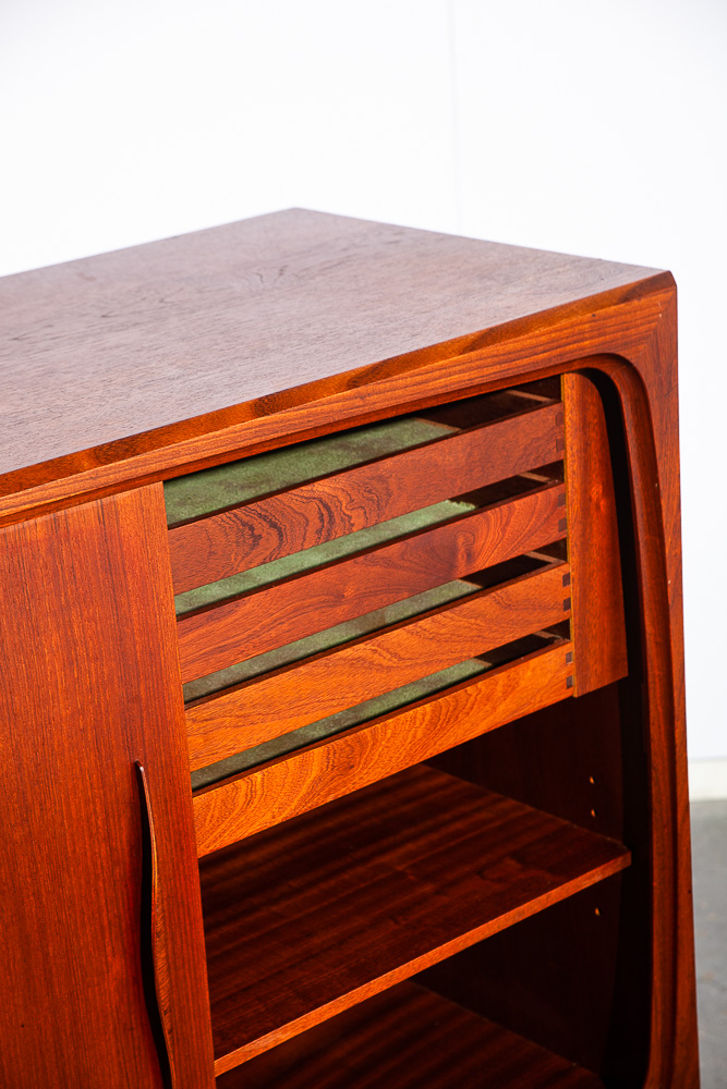 Mid Century Danish Modern Credenza Brazilian Rosewood Sideboard Large Cabinet NM - Image 10