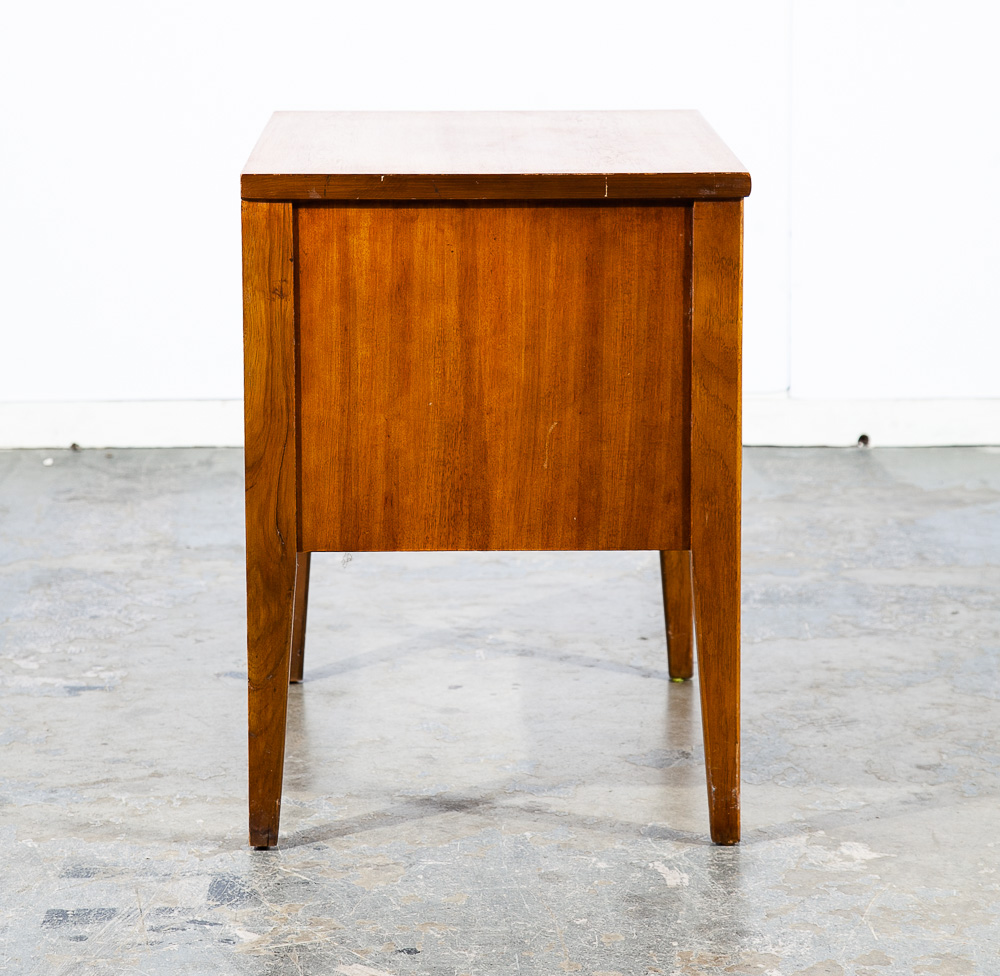 Mid Century Modern Side Table End Nightstand Entry Table Two Drawers Thomasville - Image 7