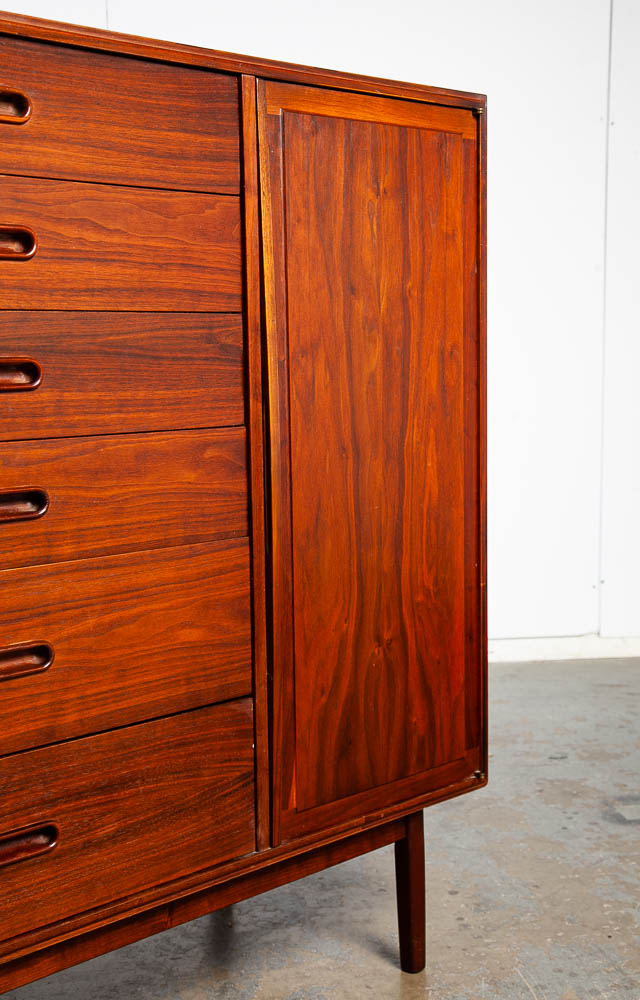 Mid Century Modern Dresser Gentleman's Chest Founders Walnut 6 Drawers Vintage M - Image 9