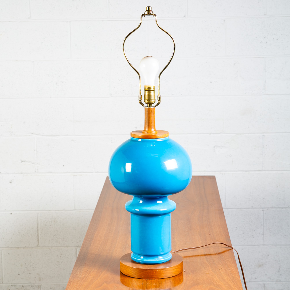 Mid Century Modern Table Lamp Art Glass Holmegaard Studio Blue Walnut Round Mcm - Image 4