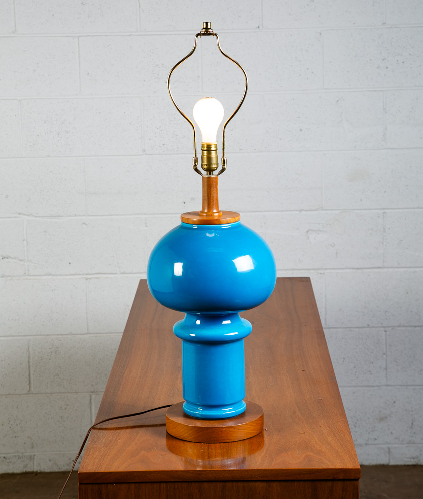 Mid Century Modern Table Lamp Art Glass Holmegaard Studio Blue Walnut Round Mcm - Image 2