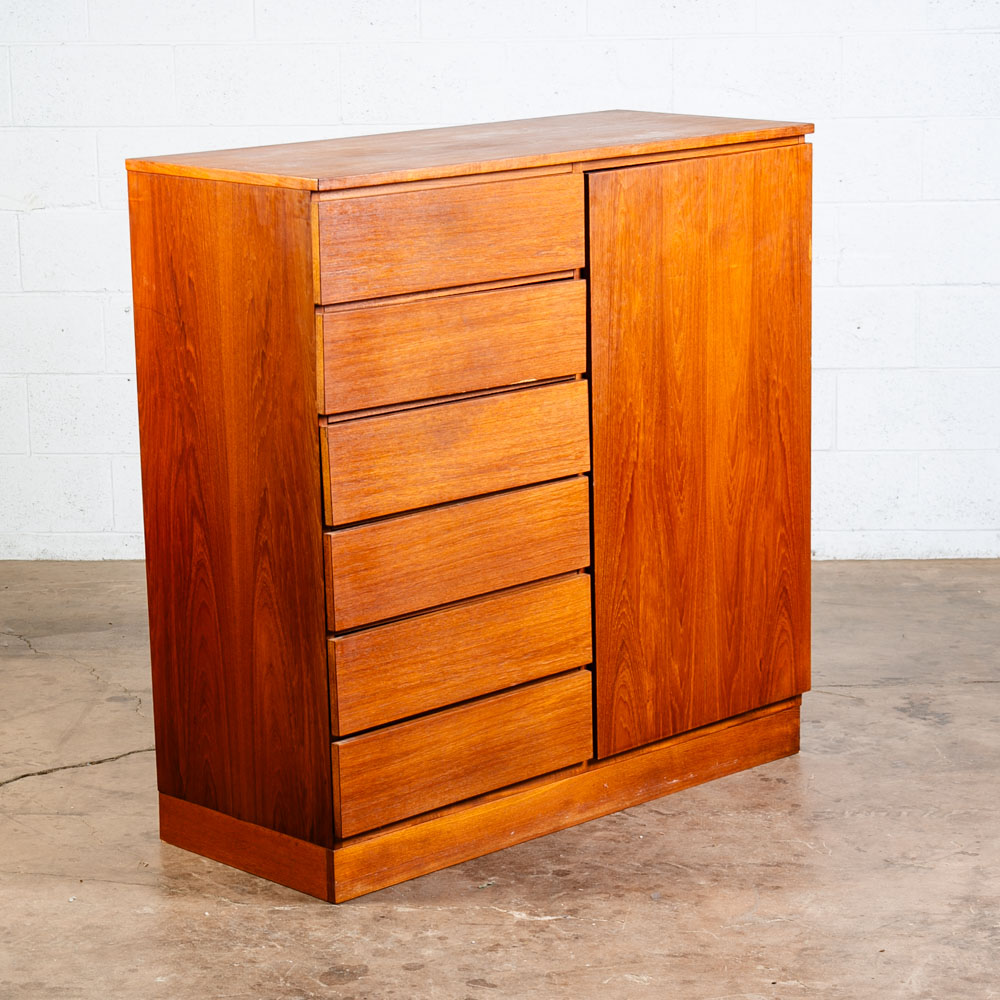 Mid Century Danish Modern Dresser Teak Gentlemans Chest 12 Drawers Denmark Mcm