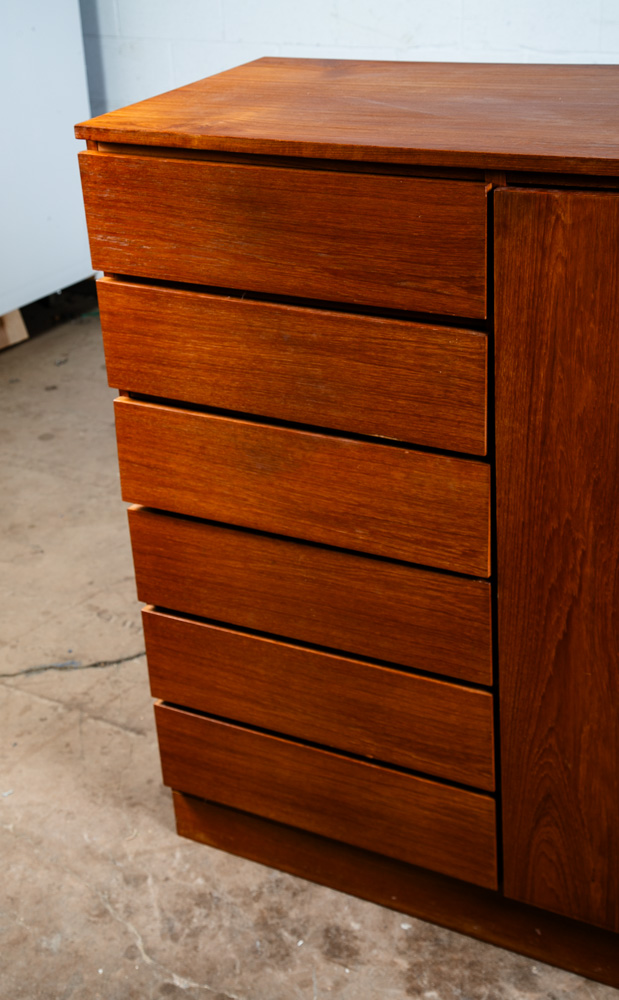 Mid Century Danish Modern Dresser Teak Gentlemans Chest 12 Drawers Denmark Mcm - Image 9