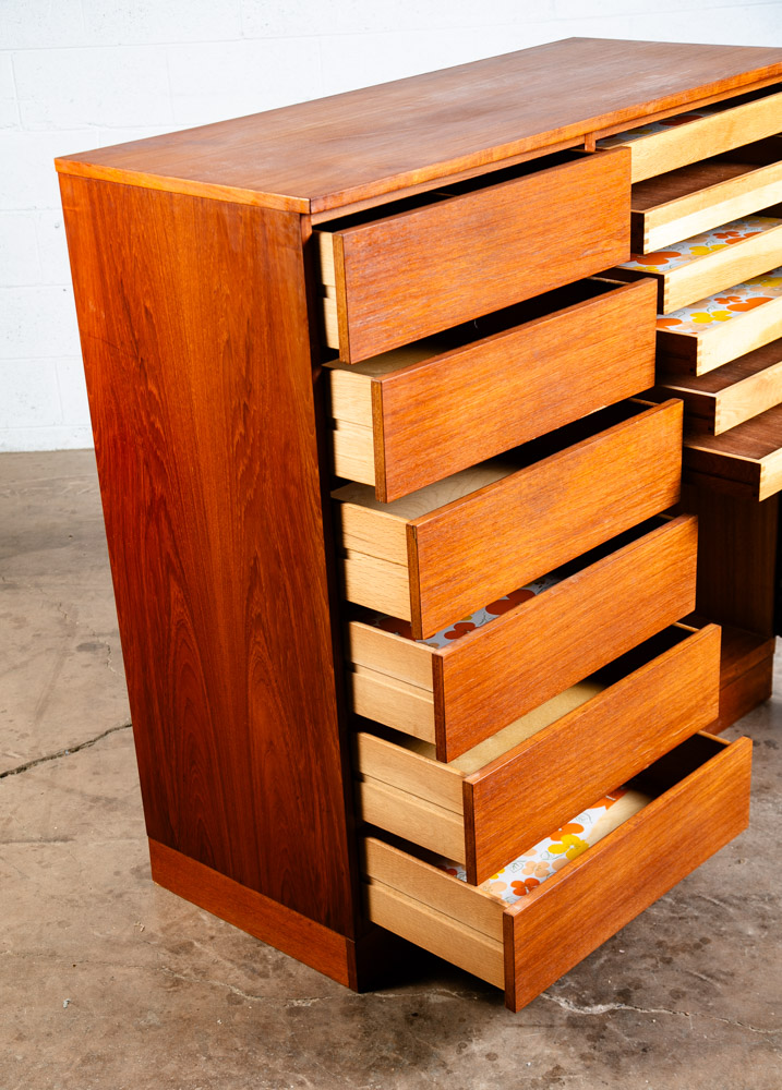Mid Century Danish Modern Dresser Teak Gentlemans Chest 12 Drawers Denmark Mcm - Image 11