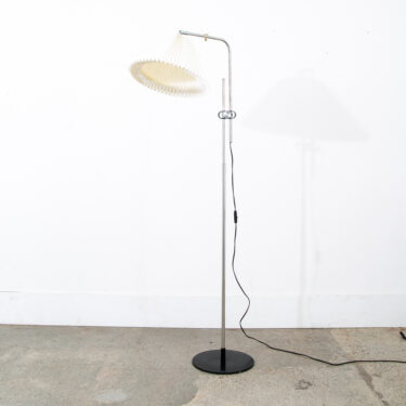 Mid Century Modern White Floor Lamp By Le Klint Model 321 W/ Shade Adjustable NM