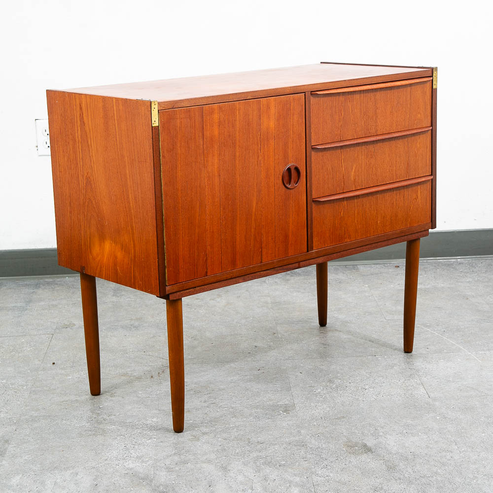 Mid Century Danish Modern End Table Side Entryway Teak 3 Drawers Wood Cabinet