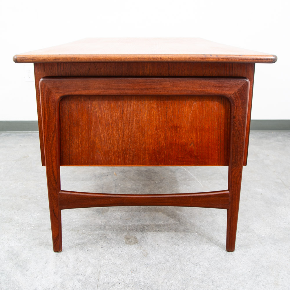 Mid Century Danish Modern Desk Executive Teak Finnish 6 Drawer Bookshelf Cabinet - Image 4