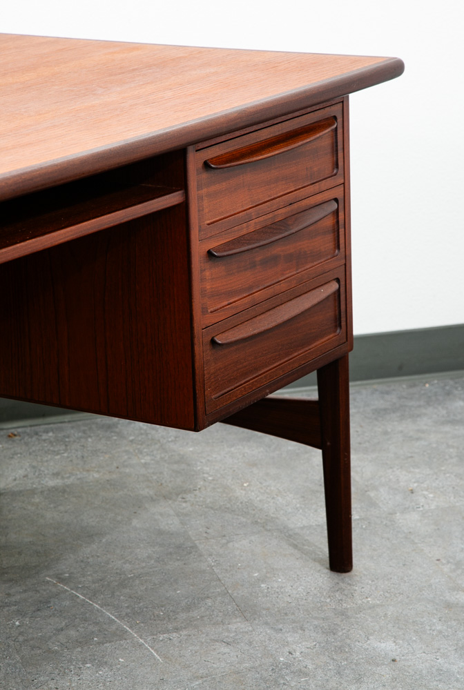 Mid Century Danish Modern Desk Executive Teak Finnish 6 Drawer Bookshelf Cabinet - Image 6