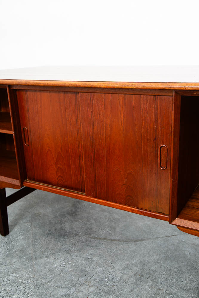 Mid Century Danish Modern Desk Executive Teak Floating 9 Drawer Bookshelf Office - Image 11