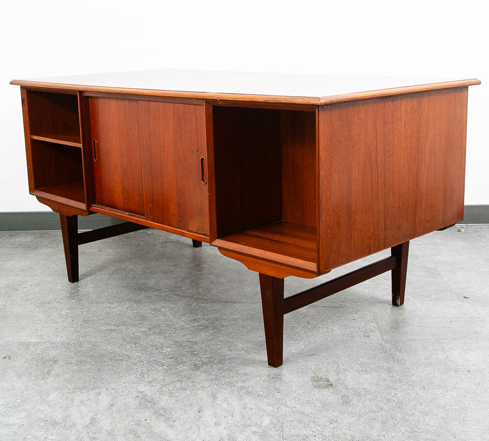 Mid Century Danish Modern Desk Executive Teak Floating 9 Drawer Bookshelf Office - Image 3