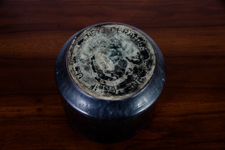 Mid Century Modern Planter Pot Gainey Ceramics C-8 Black Matte Round Pottery Studio Dark California Cylindrical C8 Cressey Maxwell Vintage