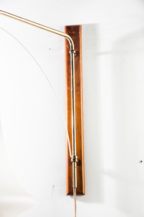 Mid Century Modern Lamp Wall Sconce Gerald Thurston Lightolier Brass Glass Wood