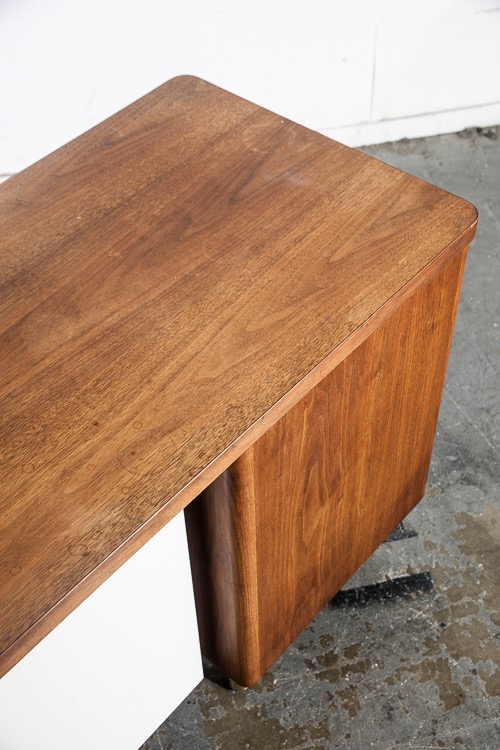 Mid Century Modern Desk Office Executive Walnut Drawers White Danish Large Mcm - Image 6