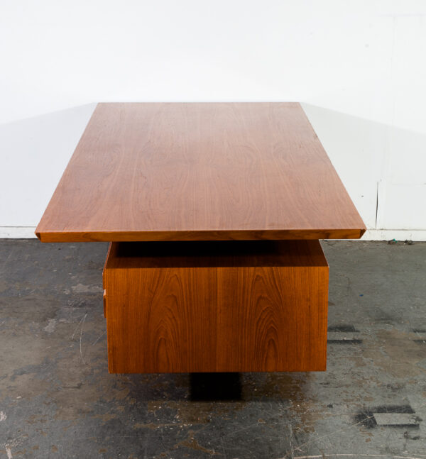 Mid Century Danish Modern Desk Executive Cado Teak Denmark Large Vintage Drawers Office Locking - Image 7