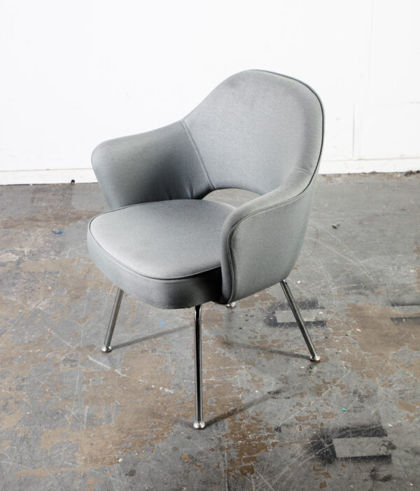 Mid Century Modern Armchair Knoll Inc Eero Saarinen Executive Arm Chair Vintage Gray Metal - Image 6