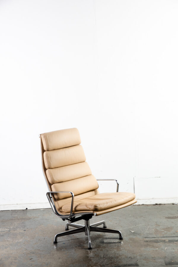 Mid Century Modern Lounge Chair Eames Soft Pad High Herman Miller Beige Leather Armchair Vintage 5 Star Base - Image 5