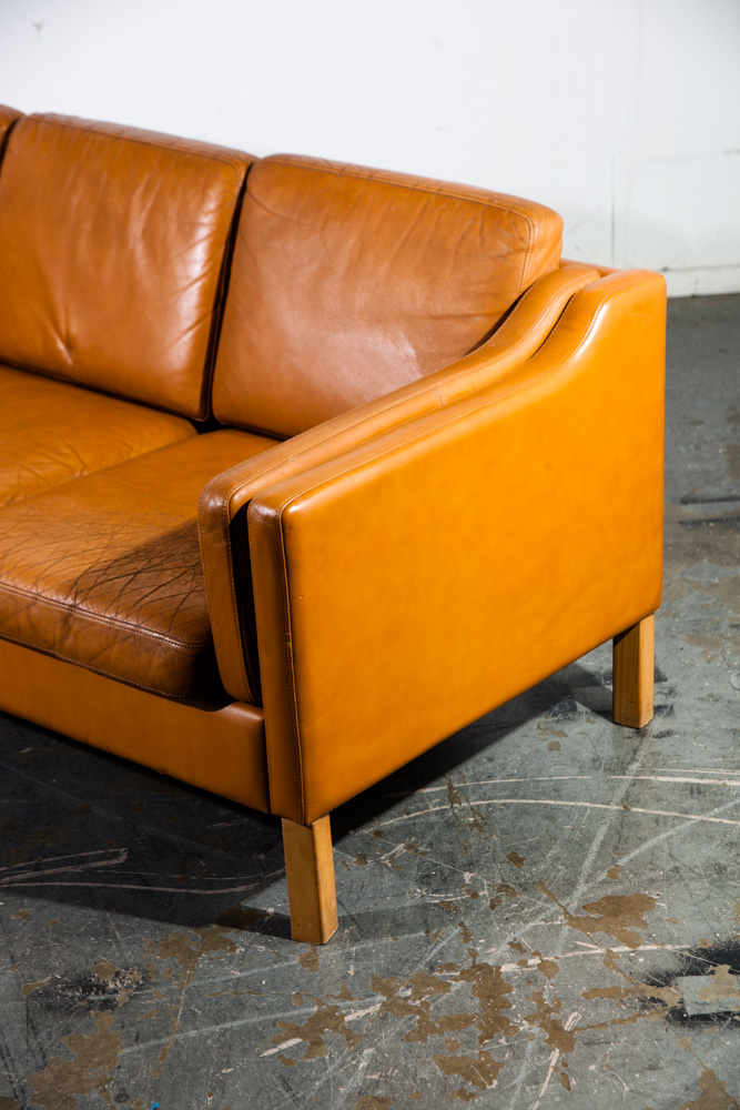 Mid Century Danish Modern Sofa Couch Borge Mogensen Caramel Tan 3 Seater Vintage Fredericia 2213 Cognac Denmark - Image 8