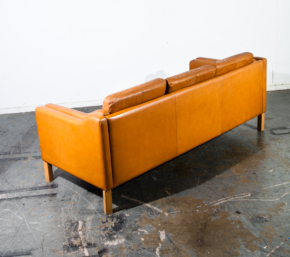 Mid Century Danish Modern Sofa Couch Borge Mogensen Caramel Tan 3 Seater Vintage Fredericia 2213 Cognac Denmark - Image 5