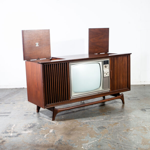 Mid Century Modern Stereo Console RCA Victor Record Player Radio Danish Solid Walnut Working Serviced Color TV