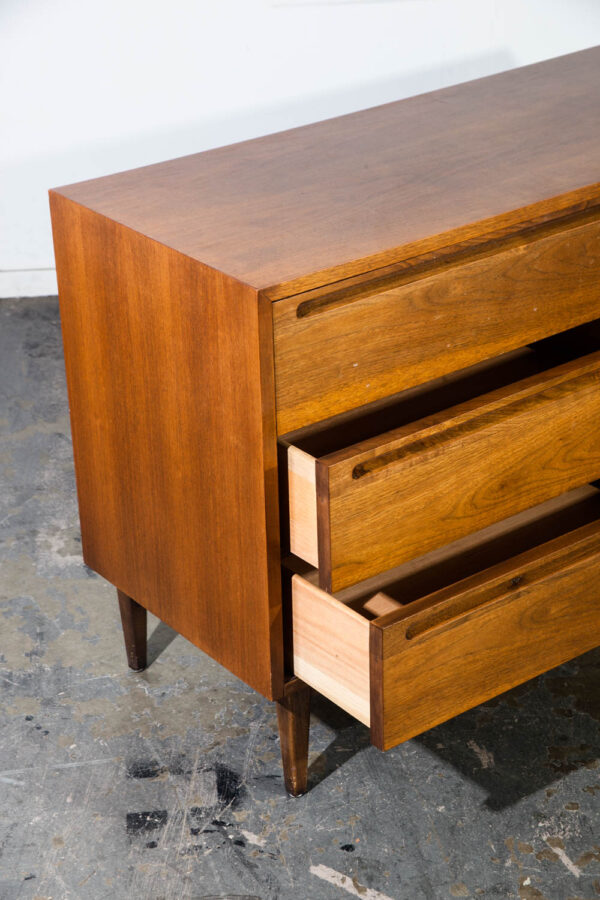Mid Century Modern Dresser Wide American Martinsville Walnut Drexel Lane Vintage Denmark 6 Drawer Danish - Image 5