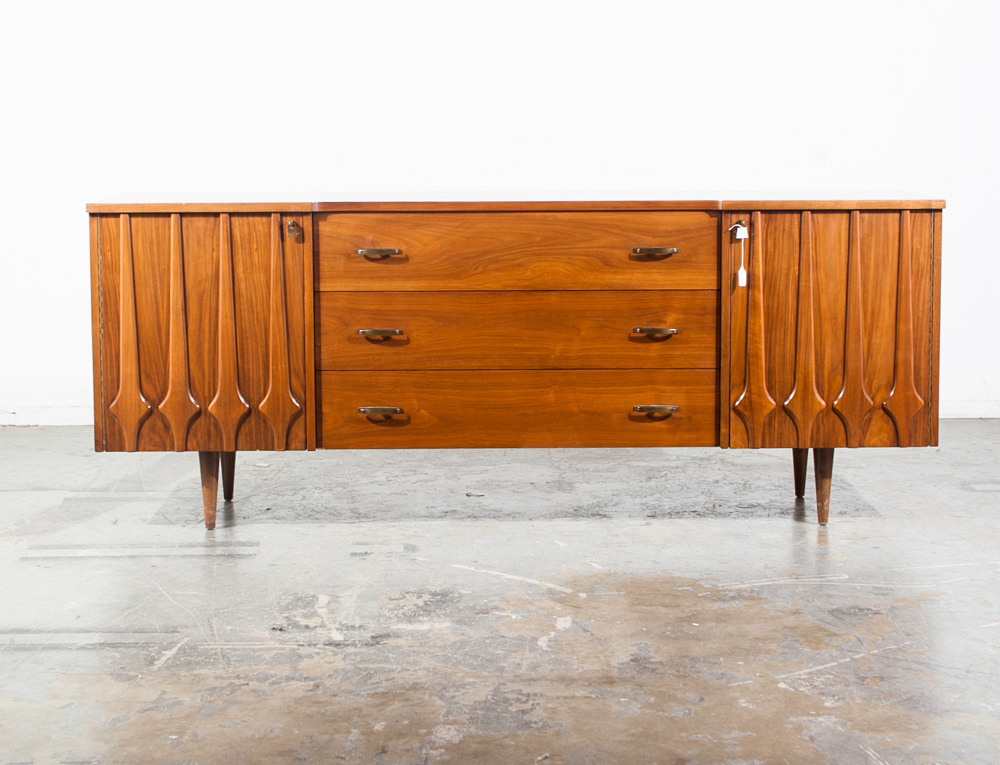Mid Century Modern Dresser Credenza 9 Drawer Broyhill Brazilia Vintage Wide Wood Vintage Large Denmark - Image 2