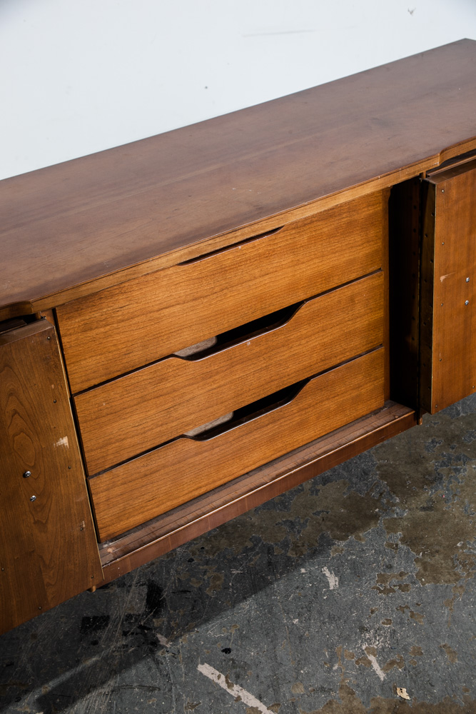 Mid Century Modern Credenza Dresser Cherry Wide Low Bassett Vintage Sideboard Nm Diamond Front - Image 7