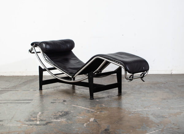 Mid Century Modern Chaise Lounge Chair Black Leather Le Corbusier Vintage LC4 - Image 3