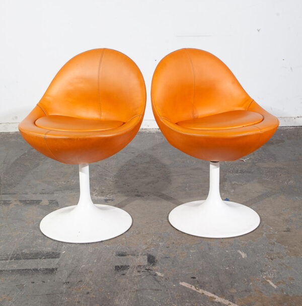 Mid Century Modern Dining Set Borge Johansen Venus Pod Chairs Orange Swedish Mcm Knoll Eero Saarinen Dining Table - Image 8
