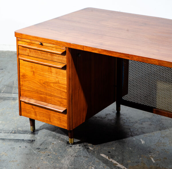 Mid Century Modern Desk Executive Office Stow Davis Boomerang Large Walnut Mcm Wood - Image 8