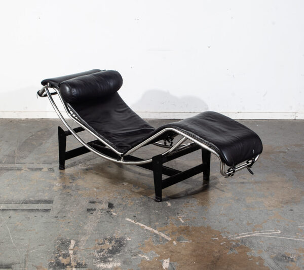 Mid Century Modern Chaise Lounge Chair Black Leather Le Corbusier Vintage LC4