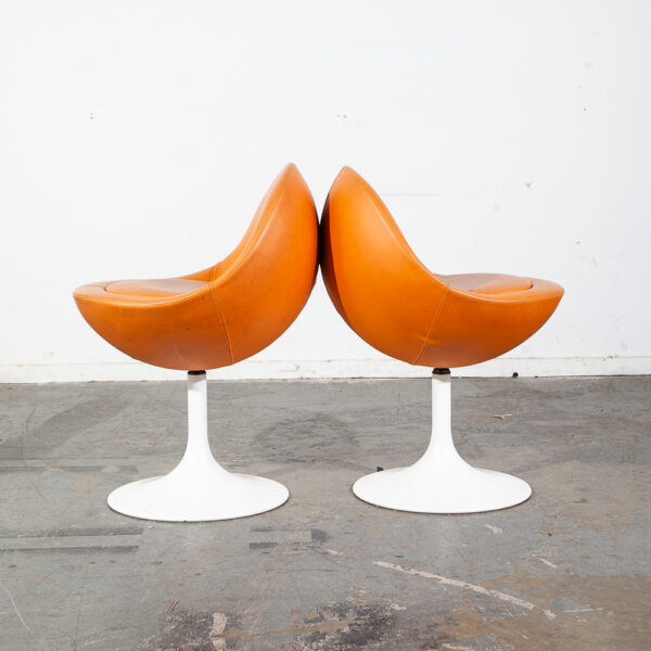 Mid Century Modern Dining Set Borge Johansen Venus Pod Chairs Orange Swedish Mcm Knoll Eero Saarinen Dining Table - Image 9