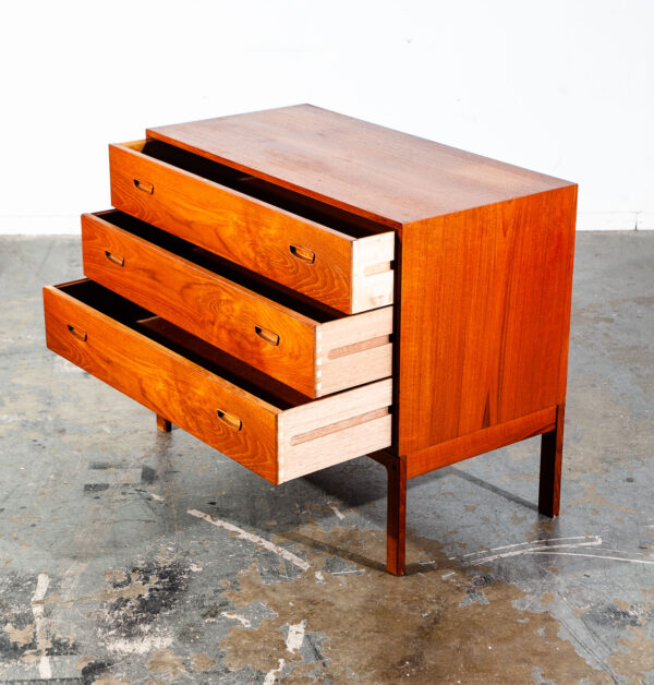 Mid Century Danish Modern Chest Drawers Dresser Teak Arne Wahl Iversen Denmark 3 Compact Small - Image 3