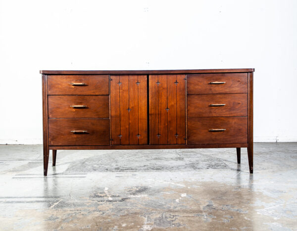 Mid Century Modern Dresser Credenza Broyhill Saga Wide 9 Drawer Walnut Solid Mcm